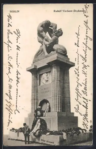 AK Berlin, Rudolf Virchow-Denkmal, Reinhardstrasse