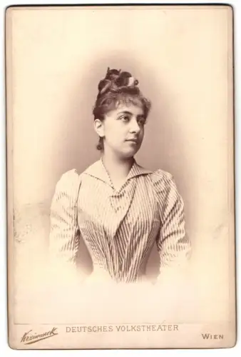 Fotografie Krziwanek, Wien, Carla Ernst, österreichische Theaterschauspielerin am Deutschen Volkstheater