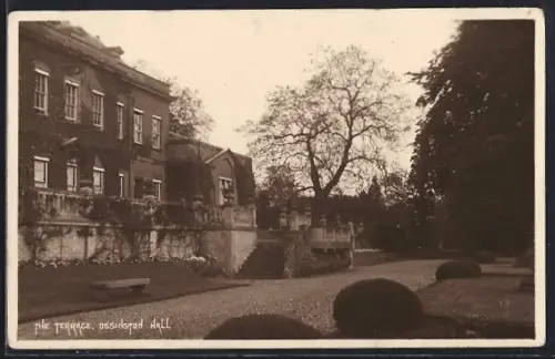 AK Ossington Hall, The Terrace