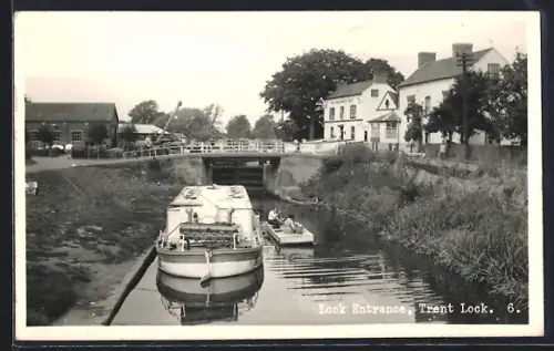 AK Nottingham, Trent Lock, Lock Entrance
