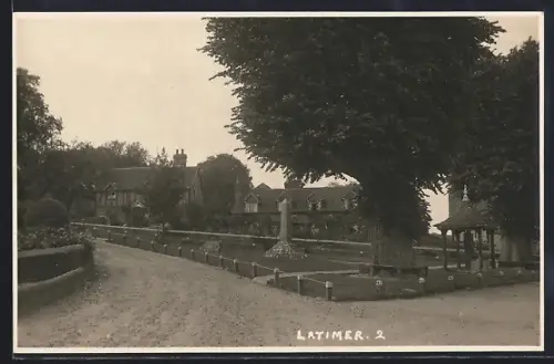 AK Latimer, Panorama