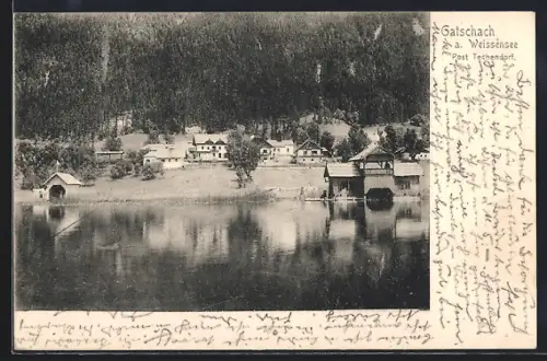 AK Gatschach a. Weissensee, Uferpanorama mit Bootshäusern