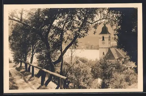 AK St. Wolfgang, Salzkammergut, Uferpartie mit Kirche