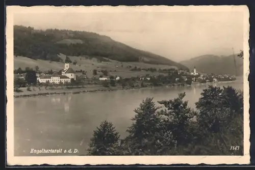AK Engelhartszell a. d. D., Uferpartie mit Kirche