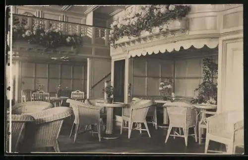 AK Hamburg-Amerika Linie, Passagierschiff Albert Ballin, Laube 1. Kl.