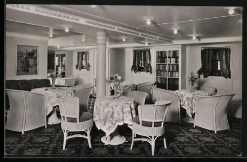 AK Passagierschiff Hansa der Hamburg-Amerika Linie, Halle der Touristen-Klasse