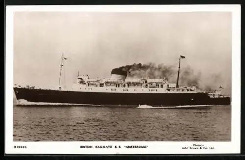 AK British Railways, das Passagierschiff S. S. Amsterdam unterwegs auf See