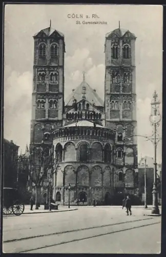 AK Köln, St. Gereonskirche mit Passanten in der Severinstrasse