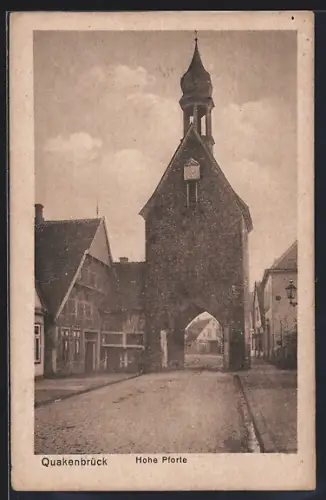 AK Quakenbrück, Hohe Pforte mit Strassenpartie