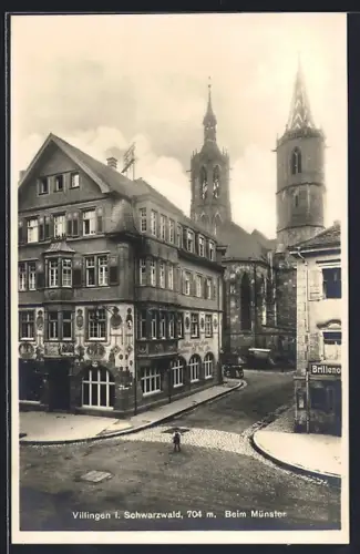 AK Villingen i. Schwarzwald, Beim Münster mit Gasthaus zum Raben