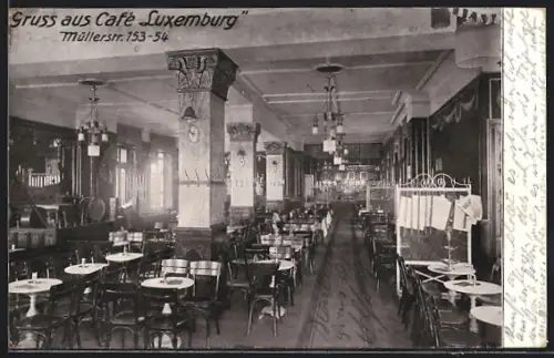 AK Berlin-Wedding, Cafe Luxemburg, Innenansicht des Speisesaals, Müllerstrasse 153-154