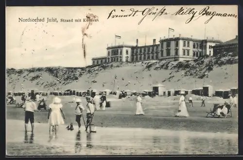 AK Juist /Nordsee, Strand mit Kurhaus und spielenden Kindern