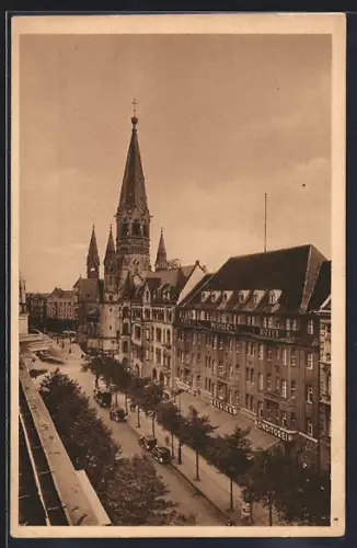 AK Berlin, Hotel Hessler am Bahnhof Zoo mit Strasse und Kirche aus der Vogelschau