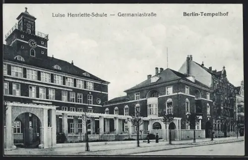 AK Berlin-Tempelhof, Luise Henriette-Schule in der Germaniastrasse