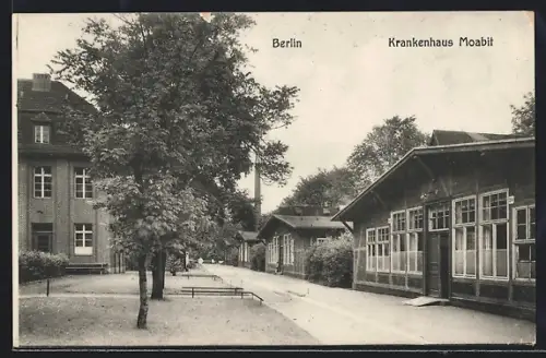 AK Berlin-Tiergarten, Strassenpartie am Krankenhaus Moabit