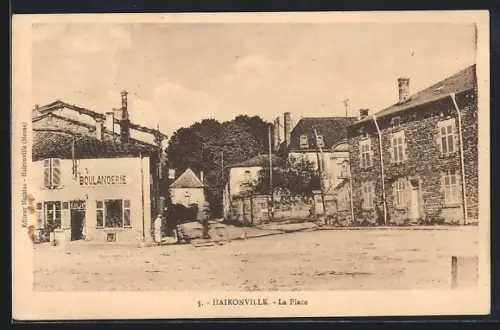 AK Haironville, La Place avec boulangerie et bâtiments historiques