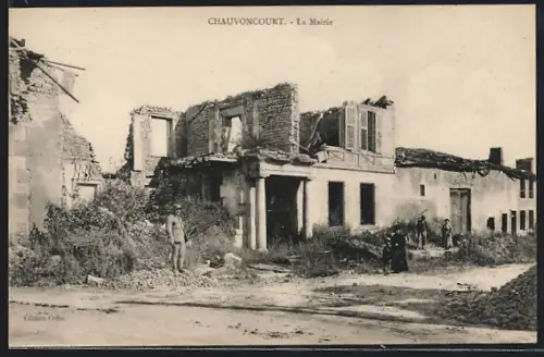 AK Chauvoncourt, La Mairie en ruines après un conflit
