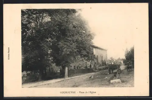 AK Courouvre, Place de l`Église avec arbres et calèche