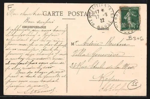 AK Courouvre, Place de l`Église avec arbres et calèche