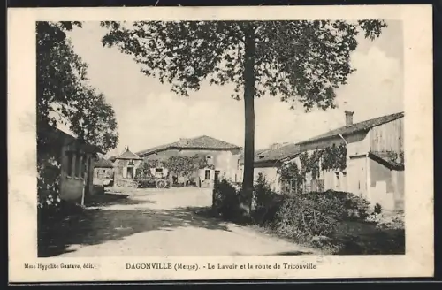 AK Dagonville /Meuse, Le Lavoir et la route de Triconville