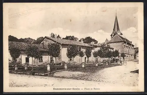 AK Dammarie-sur-Saulx, Place et Mairie