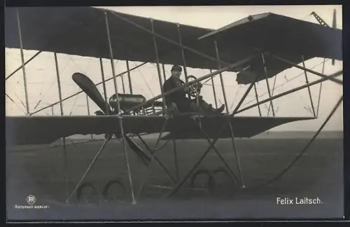 AK Felix Laitsch im Flugzeug