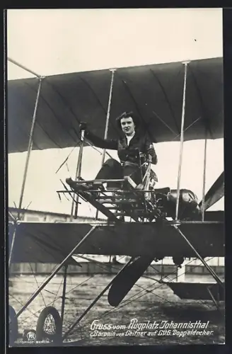 AK Baronin von Leitner auf L. V. G. Doppeldecker-Flugzeug auf dem Flugplatz Johannistal