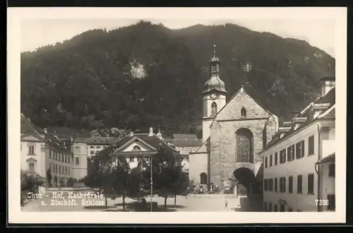 AK Chur, Hof, Kathedrale u. Bischöfl.Schloss mit Bergblick