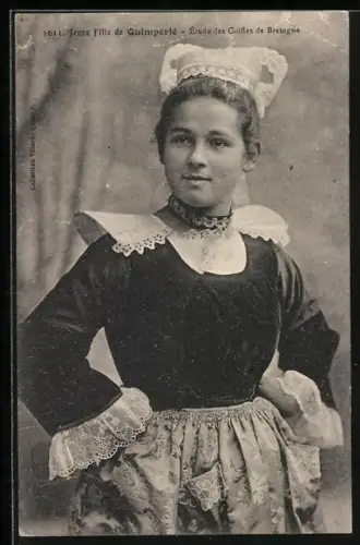 AK Quimperlè, Jeune Fille - Etude des Coiffes de Bretagne