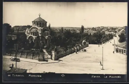 AK Pleven, Le Mausolée