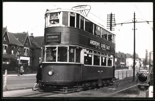Fotografie A. K. Terry, englische Strassenbahn der Leeds Corp. Linie 3