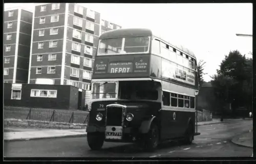 Fotografie W. J. Haynes, englischer Doppeldecker Bus, Kennzeichen: LKJ 779