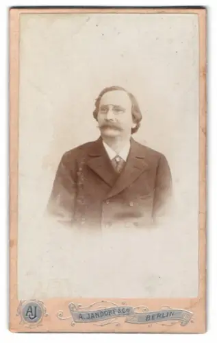 Fotografie A. Jandorf & Co., Berlin, Belle-Alliance-Str. 1, Porträt eines Herren