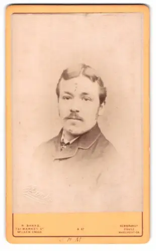 Fotografie R. Banks, Manchester, Market Street 73A, Porträt eines Mannes