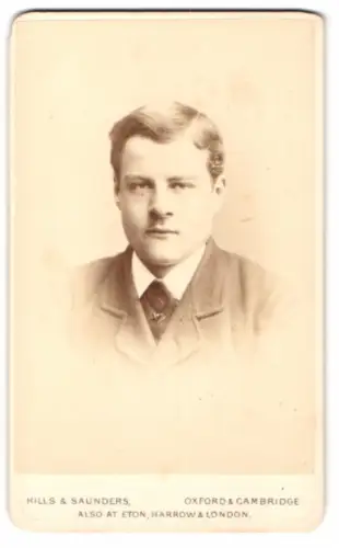 Fotografie Hills & Saunders, Oxford, Cornmarket Street 16, Porträt eines jungen Mannes