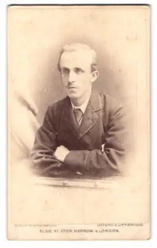 Fotografie Hills & Saunders, Oxford, Porträt eines jungen Mannes