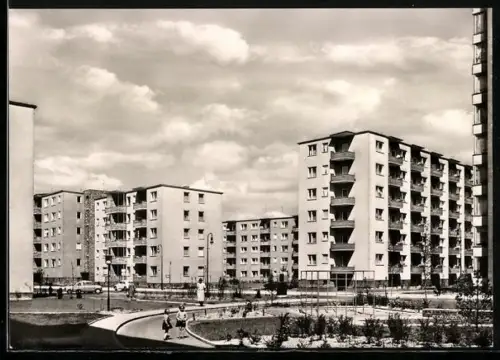 AK Berlin-Kreuzberg, Otto-Suhr-Siedlung, Ortspartie mit Spielplatz