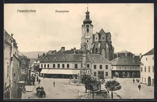 AK Neunkirchen, Hauptplatz mit Kirche und Denkmal