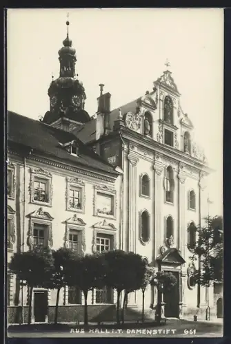 AK Hall i. T., Damenstift, Frontansicht