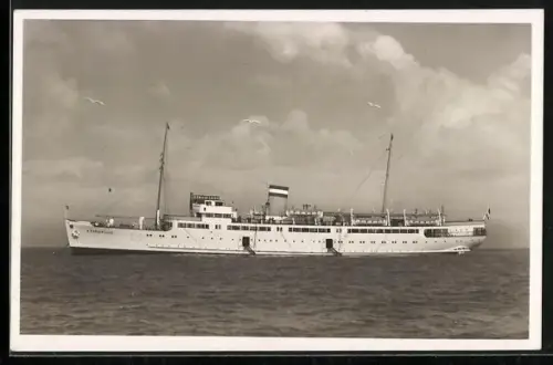 AK Passagierschiff Königin Luise auf See