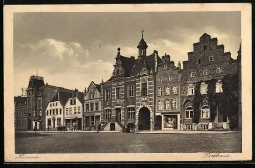 AK Husum / Nordsee, Rathaus mit Geschäften