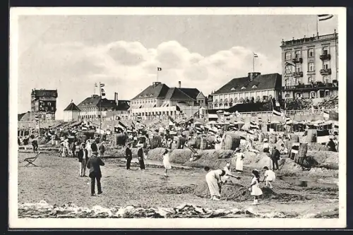 AK Westerland, Strandleben mit Strandkörben