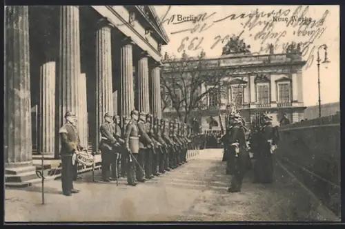 AK Berlin, Neue Wache mit Soldaten