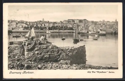 AK Guernsey, Guernsey Harbour
