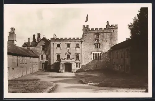 AK Westmorland, Sizergh Castle, Pele tower and courtyard