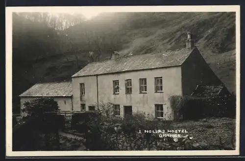 AK Grange, Hollas Hostel