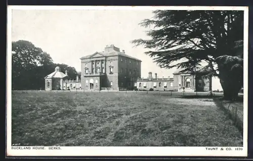 AK Berks, Buckland House