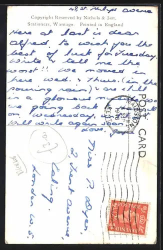 AK Wantage, King Alfred`s Statue in front of the Post Office