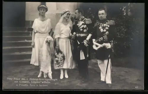 AK Prinz Franz Jos. v. von Hohenzollern-Sigmaringen in Uniform mit Gemahlin, Erbprinz Wilhelm