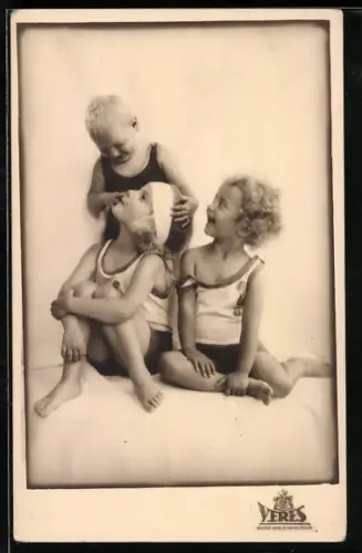 AK Kinder des Erzherzog Joseph Franz in Badekleidung